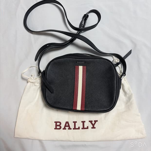 발리 미토스 크로스백