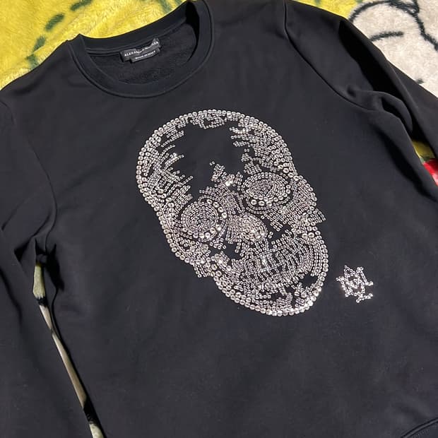 알렉산더 맥퀸 맨투맨 