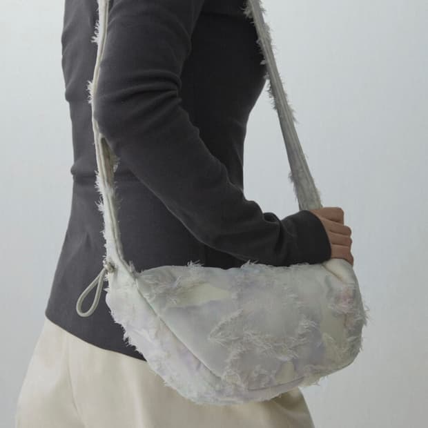 리즘 포슬레인 크로스백 포그 