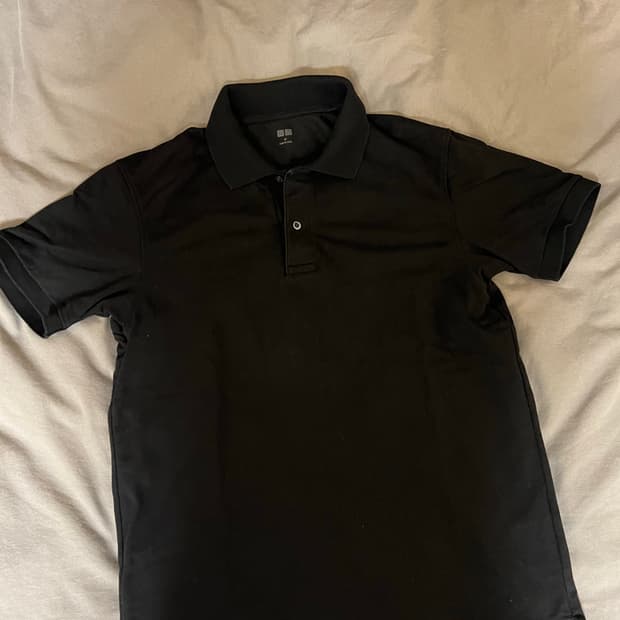 유니클로 카라티 pk티 검정 M 95