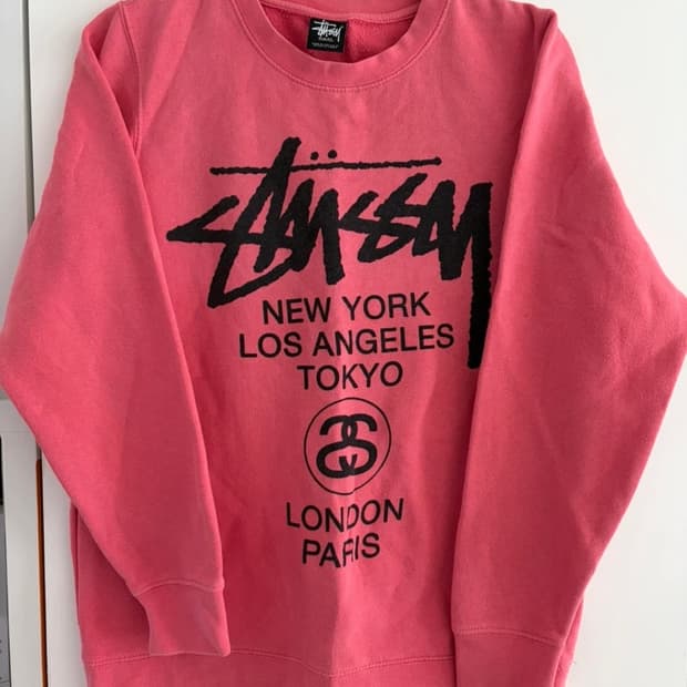 스투시 월드투어 맨투맨 핑크 S