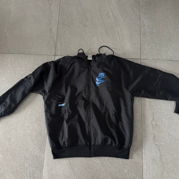 나이키 바람막이 L 