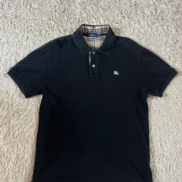 버버리 블랙 반팔 카라티