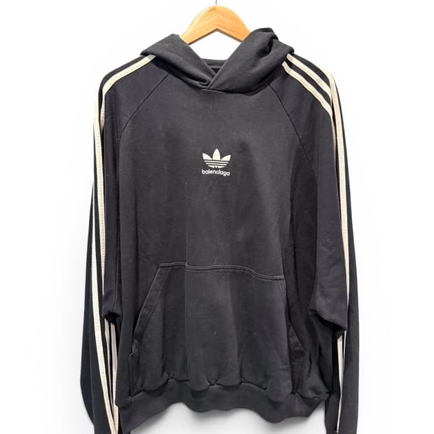 발렌시아가 아디다스 후드티 2