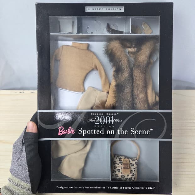 2001년대 마텔 바비인형 옷 바비 컬렉터스 클럽 전용 패션 세트

