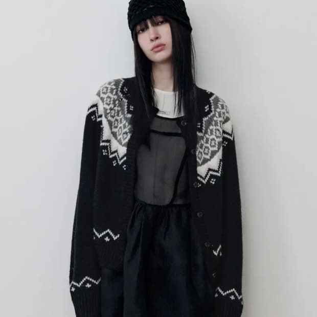로라로라 노르딕패턴 니트 가디건
