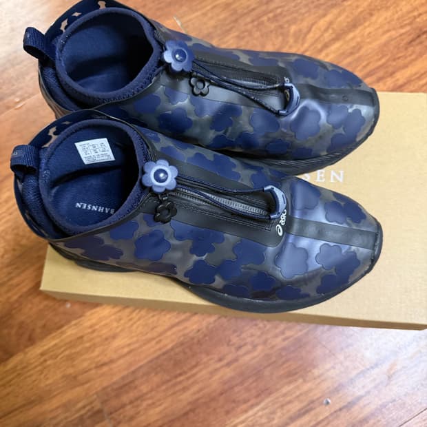 세실리아 반센 x 아식스