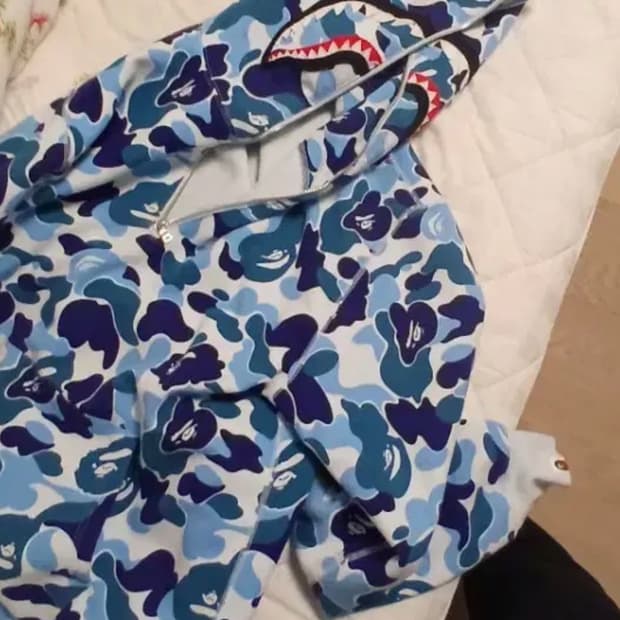 베이프 샤크후드 블루