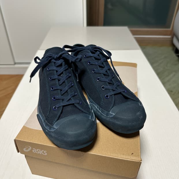 스튜디오 니콜슨 문스타 네이비 260