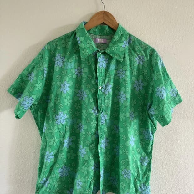 ERL 이알엘 플로럴 프린트 숏 슬리브 셔츠