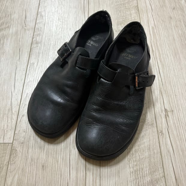 닥터마틴 패트리샤 블랙 230