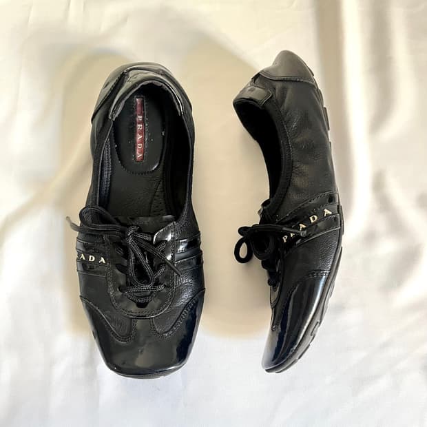 프라다 스포츠 플랫 슈즈 