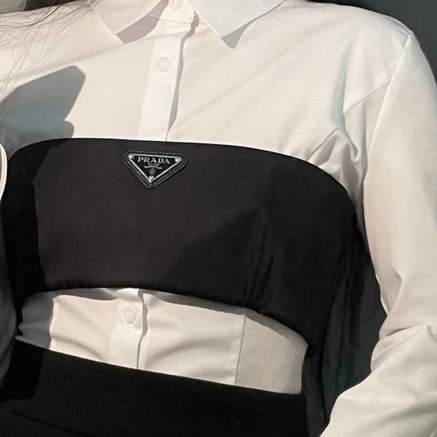 프라다 리나일론 탑