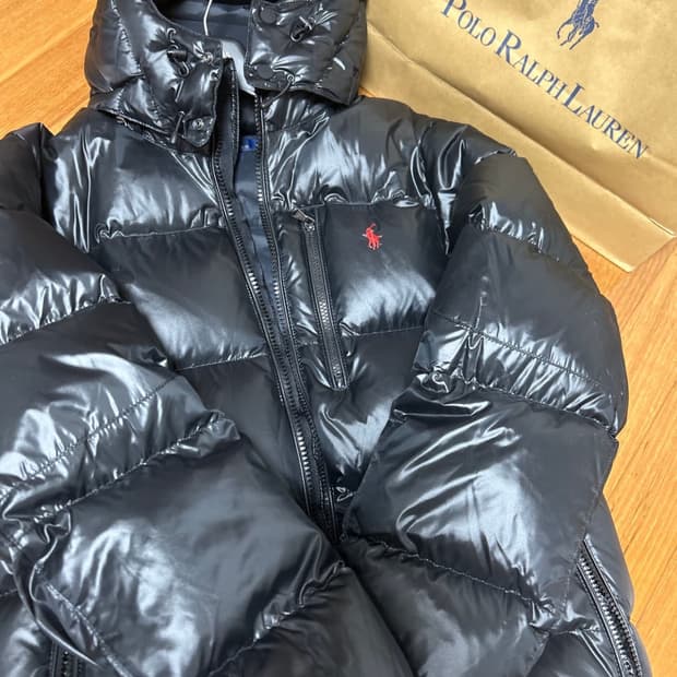 폴로유광패딩 구해요