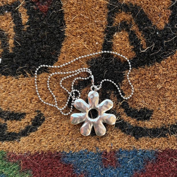 BEAMS flower silver necklace
