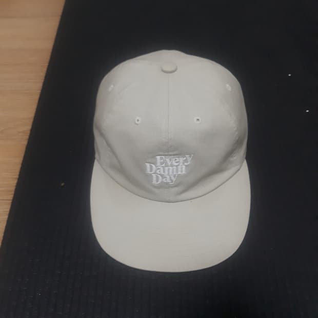 콤팩트 레코드 바 edd cap beige