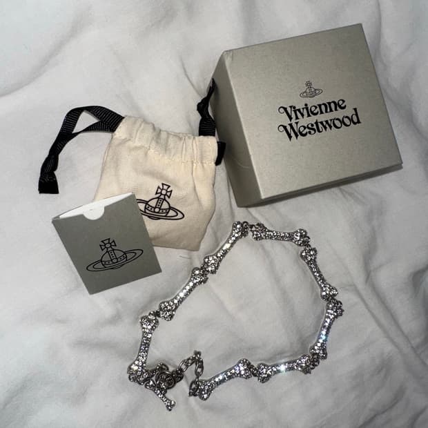 비비안웨스트우드 뼈다귀 목걸이