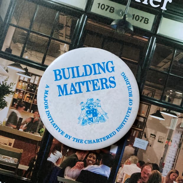 빈티지 BUILDIND 스카이블루 프린팅 핀 버튼 뱃지 브로치