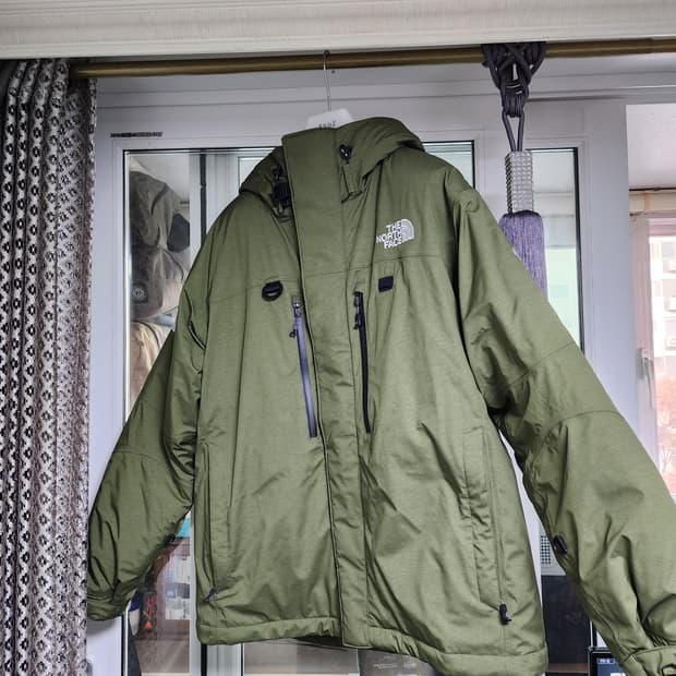 노스페이스 히말라야 리얼벤트 카키칼러 105사이즈 XL팝니다