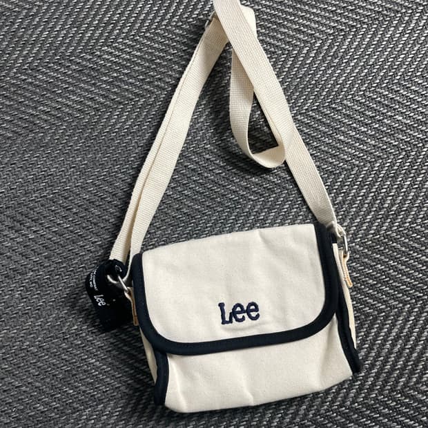 Lee 자수 이지  미니 크로스백 아이보리y 5028