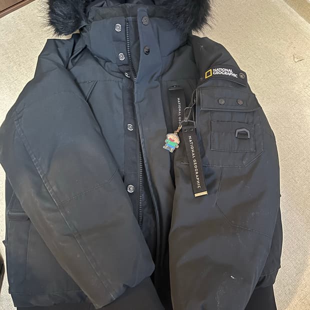 네셔널지오그래픽 타루가 M사이즈 팔아요