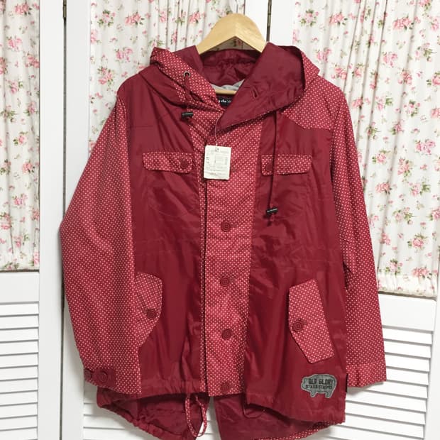 빈티지 드럭스토어 돼지 귀 도트 바람막이