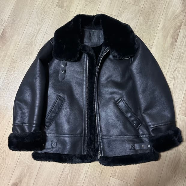 (거의 새거) 레프트서울 무스탕 사이즈 교환 M 에서 L