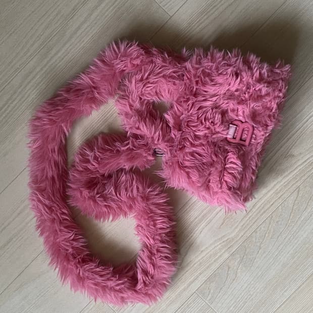 발렌시아가 퍼가방