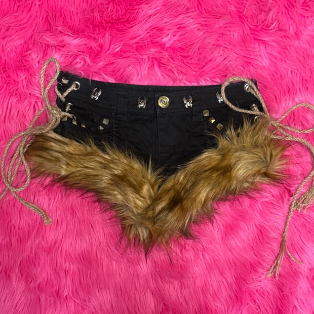 갸루맛 빈티지 퍼 숏츠