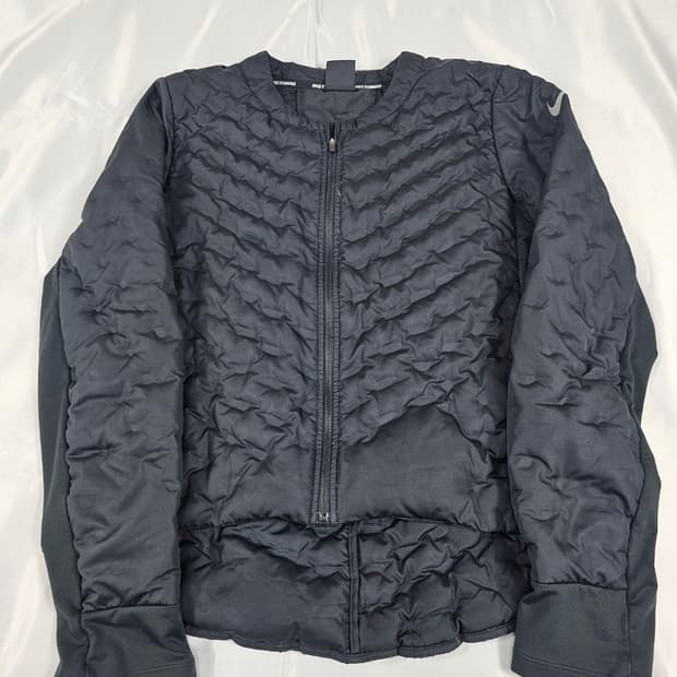 나이키에어로로프런닝자켓