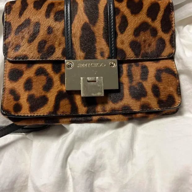 지미추 레오파드 송치 레밸백