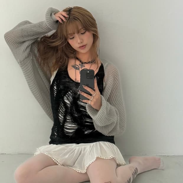 블랙 크로쉐 슬리브리스