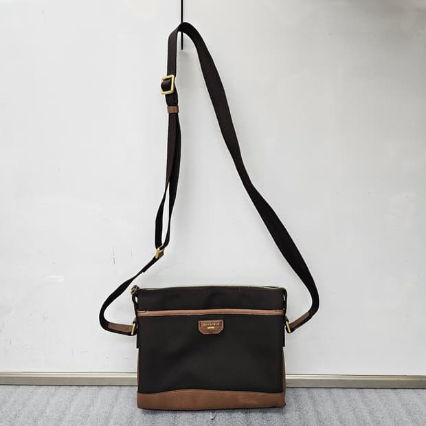 빈폴 정품 크로스백 25x21cm