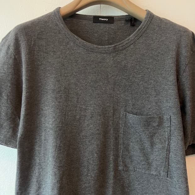 띠어리 남성 차콜그레이 코튼반팔티셔츠 라운드티셔츠