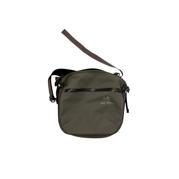 아크테릭스 빔즈 아로 가방 