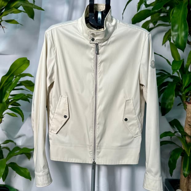 몽클레어 카탈라 자켓 2사이즈