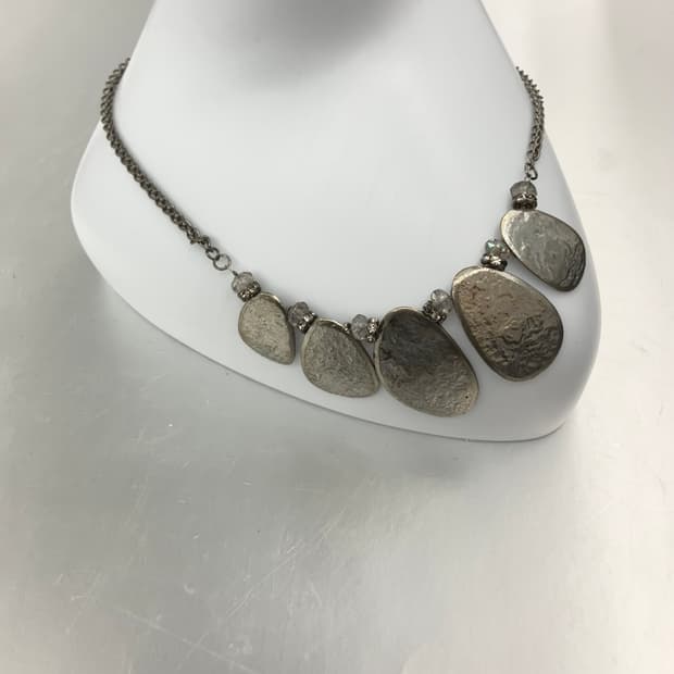 스톤 텍스쳐 타원 목걸이 