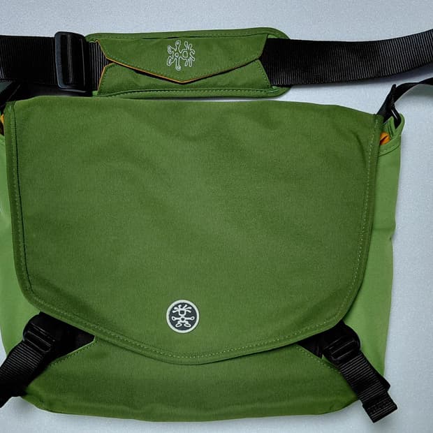 크럼플러 메신저백 그린