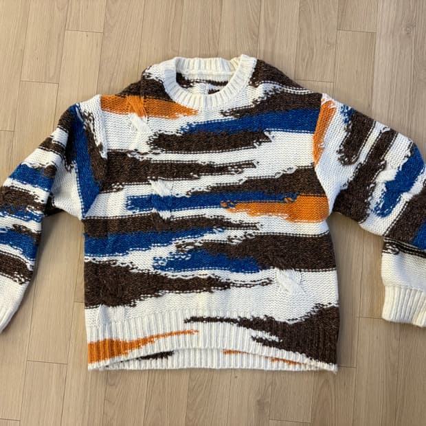 아더에러 오버핏 니트