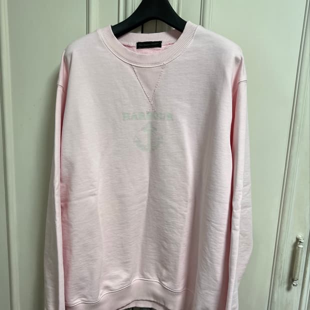 East harbour surplus 맨투맨