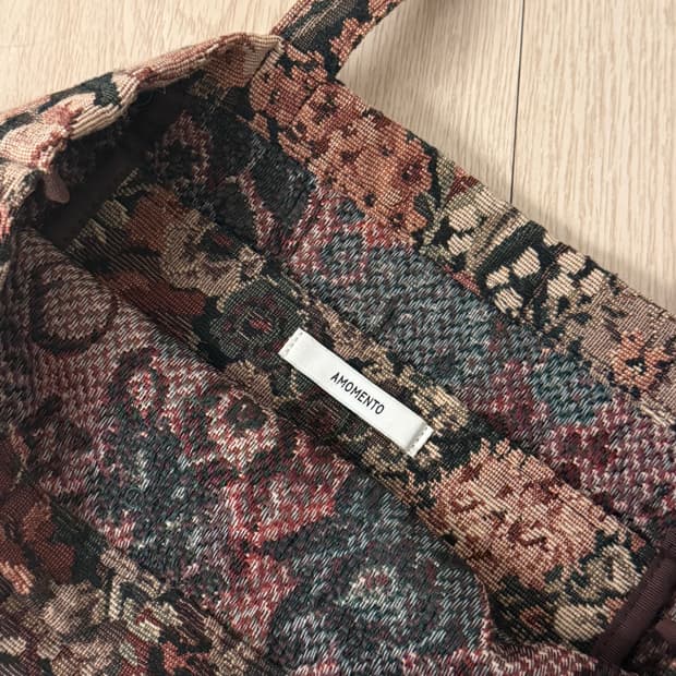 아모멘토 자카드 백