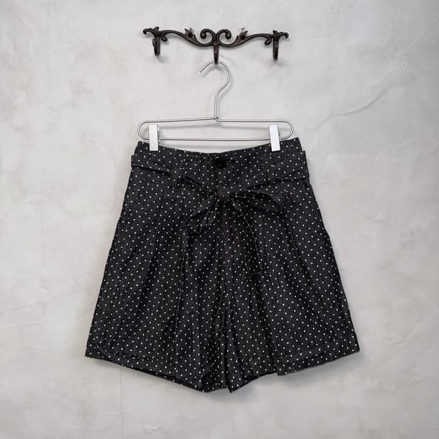 Black raw denim dot highwaist shorts 