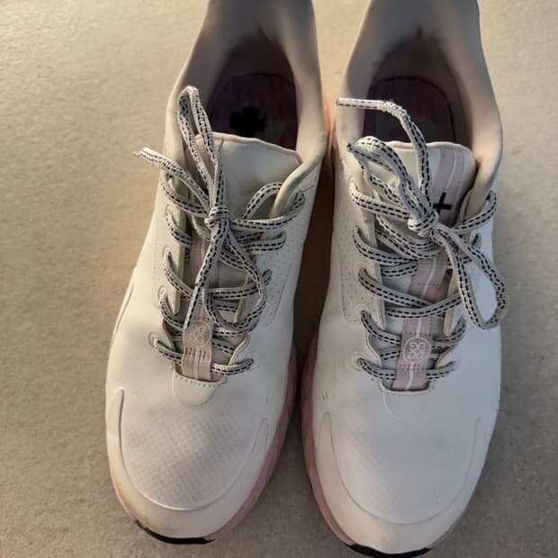 지포어 458000원 정품 제품  us9.5 (260인사람이 신었어요) 