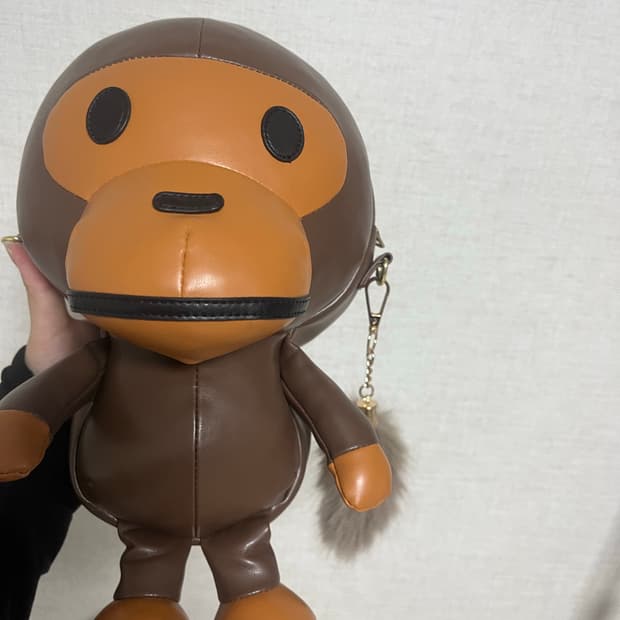 베이프 마일로 체인레더백