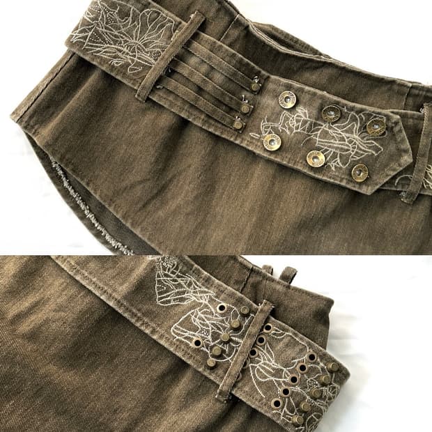 unt belt ancient mini skirt / brown
