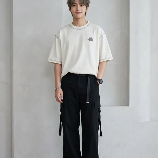 AMI 아미 시그니처 로고 스티치 반팔 티셔츠