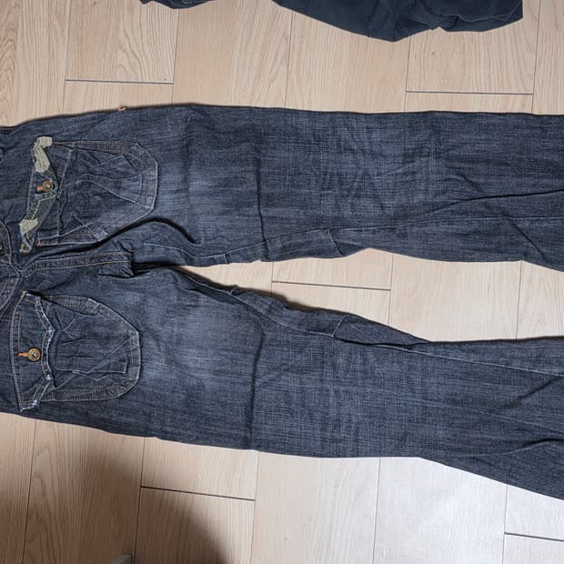 에드윈 카고 흑청 와이드 부츠컷 청바지