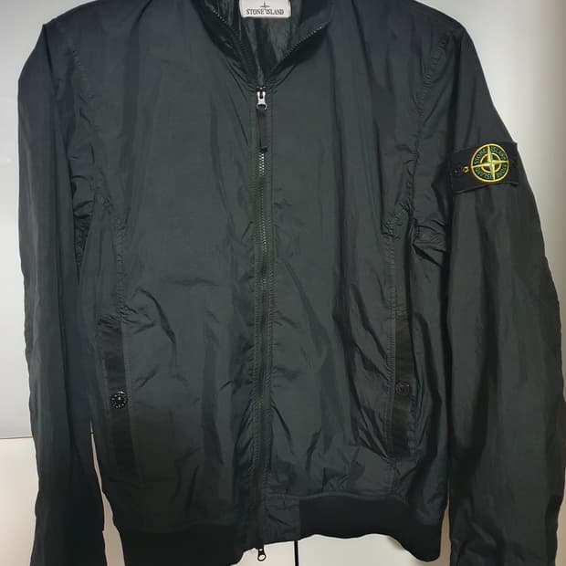 스톤아일랜드25ss크링클랩스 바람막이 자켓