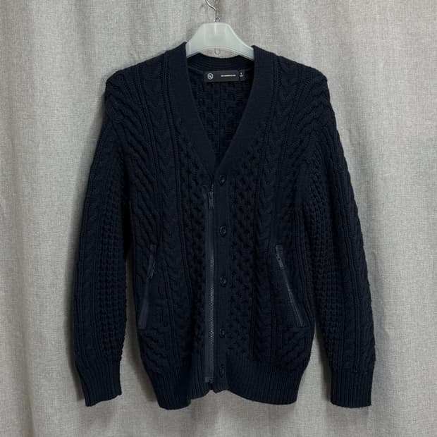 [FREE] GU x 언더커버 콜라보 케이블 가디건 니트