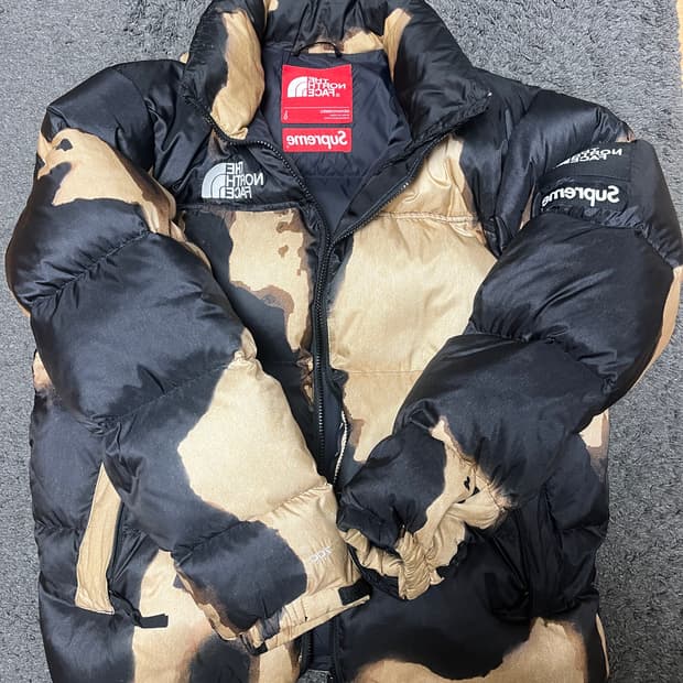 슈프림 노스페이스 블리치드 XL팝니다